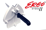 El Ergo Steel II de <b>Cozzini</b> es una herramienta de mantenimiento de bordes de los cuchillos usada en la sala de procesado.